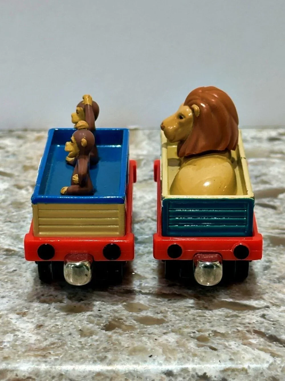 Thomas Friends Sodor Zoo Lion Monkey Cars Take Along Die Cast 2006 Lot ~NO SOUND